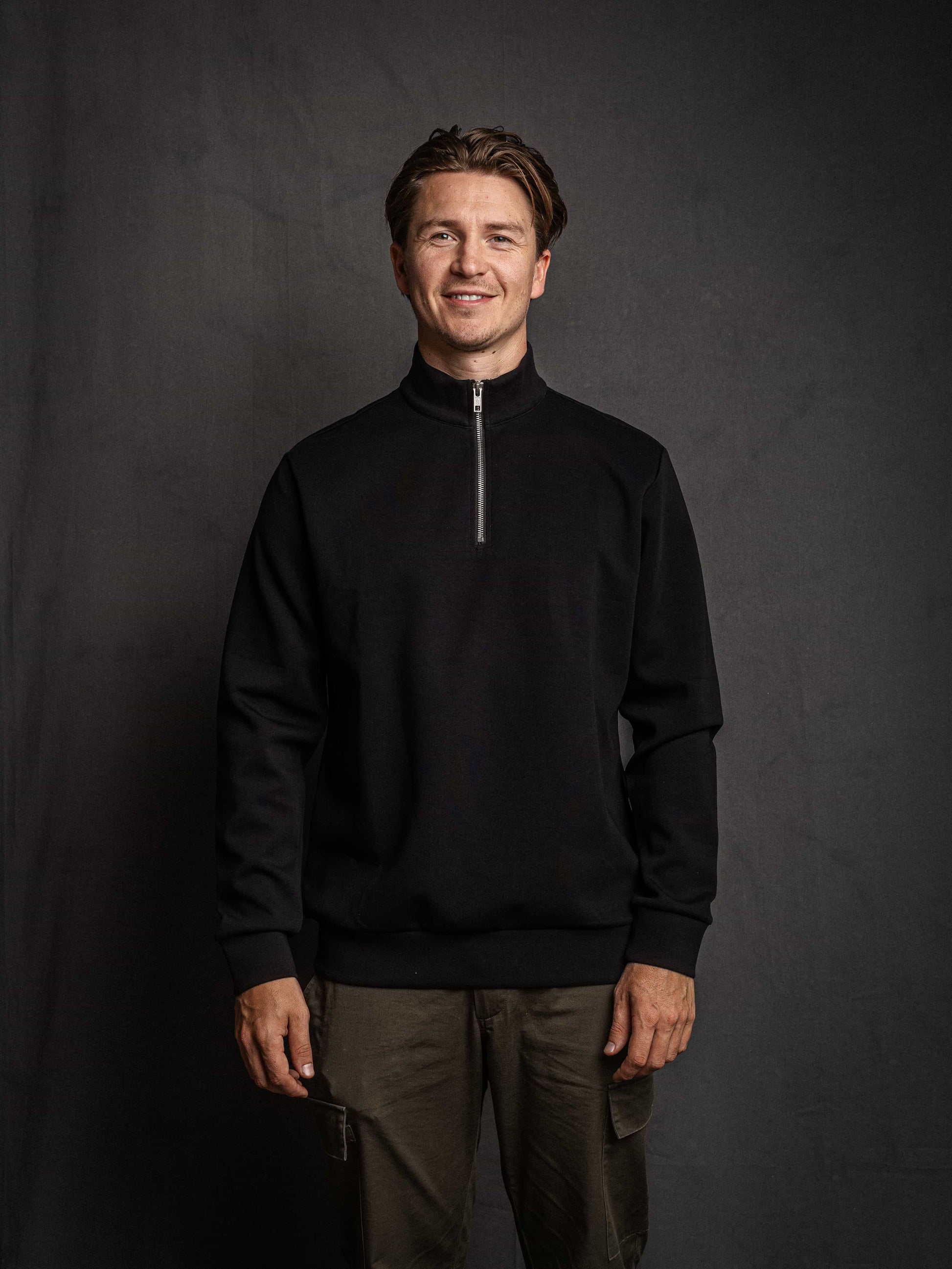 Zipper sweater